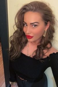 Bella