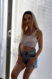 Zoe