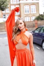 Victoria Fox