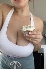 Escort für Massage und Sex verfügbar