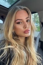 Célibataire disponible maintenant