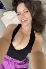 Sexy excitée disponible maintenant