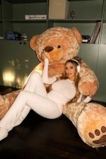 La sexy Xiomara aux courbes généreuses est en quête d'aventu