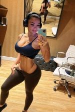 Femme mature disponible