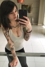 Belle gazelle disponible immédiatement