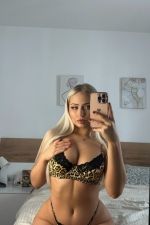 Belle femme Sion