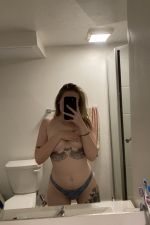 Seins Naturels.Massage étotique et service chaud Seins Naturels.Massage étotique et service chaud