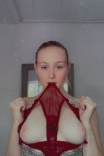 Massage du pénis avec cloques buccales profondes Un court sé