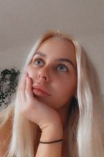 Béatrice ici jeune et excitée par de nouvelles aventures