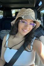 Hallo, mein Name ist Larissa. Hallo, mein Name ist Larissa.