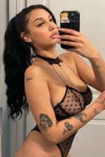 Jolie fille latino disponible