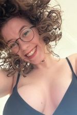 Femme fontaine disponible pour un rendez-vous à Lugano