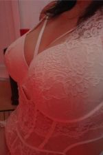 Angie Femme Fontaine