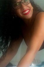 Carole femme fontaine