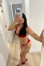 Escort Wallis Miss Kloee
