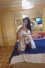 Jennyfer Gros Seins