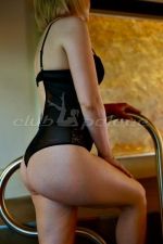 Escort Girl Katja Root