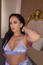 Yasmin - Escort Neuenburg